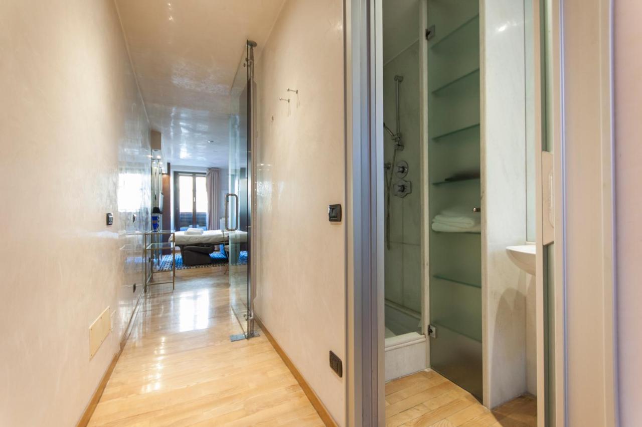 Youhosty - Duomo Studio Apartment ミラノ エクステリア 写真