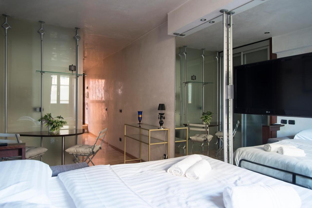 Youhosty - Duomo Studio Apartment ミラノ エクステリア 写真